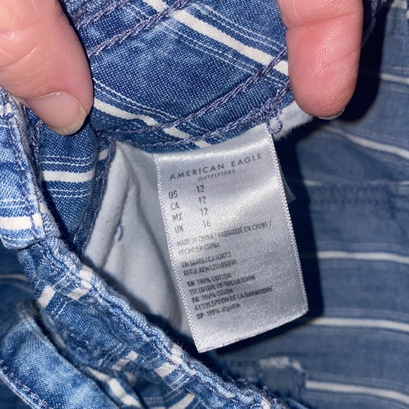 American Eagle pin striped shorts size 12 - Picture 3 of 4